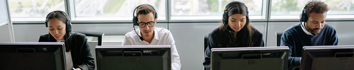 Customer support graphic